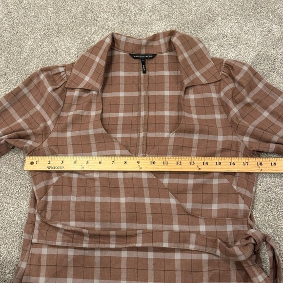 Marissa Webb Mia Lightweight Flannel Wrap Top Revolve Tan Plaid Size Small NWOT - Picture 9 of 11